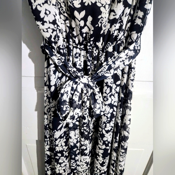 Calvin Klein Dress - Picture 4 of 6